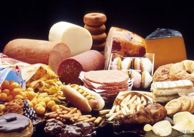 ​脂肪肝不能吃什么 一旦确诊“脂肪肝”，4种食物少吃，每多吃一口，脂肪肝加重