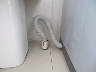 ​洗衣机排水时地漏冒水怎么办(洗衣机排水太快,地漏反水怎么办)