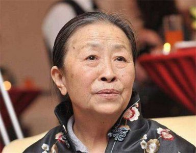 ​张少华个人资料：一生住在40平的房子里，去世1年多，丈夫的痴爱让人感动