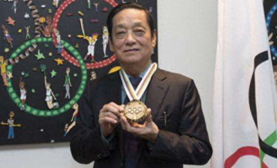 ​韩美林82岁老来得子，自创“猴戏体”，却被批过度迎合民间口味