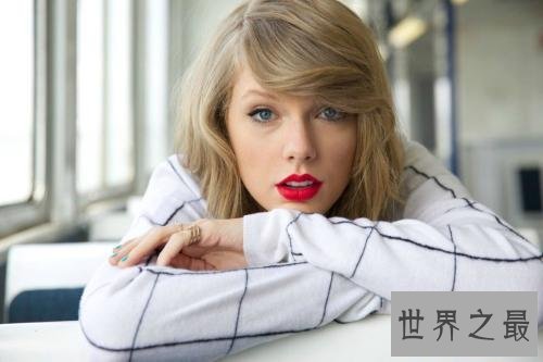 世界十大最美女歌手，凭着歌声红遍大江南北。