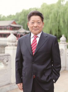 ​四史教育是指哪四史(“四史”教育教材进入群众中，原来和他的这件提案有关)