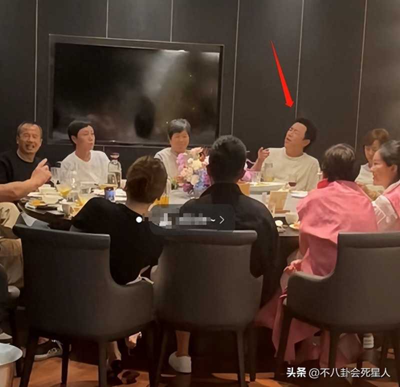 黄渤妻子(妻子小欧罕见露面显年轻)