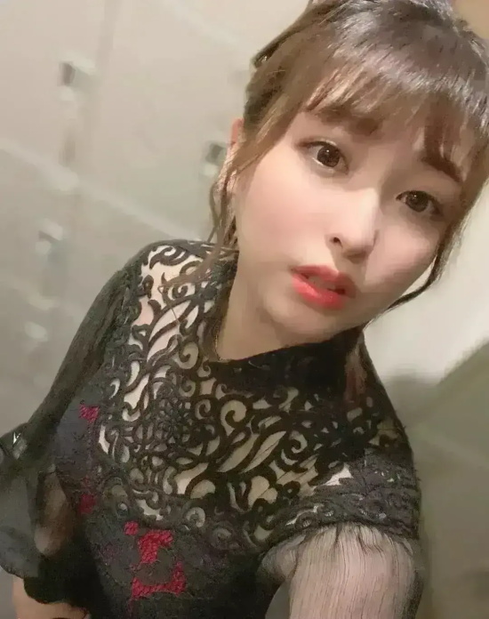 值得深交的秋山祥子美图鉴赏，业界的台柱子！