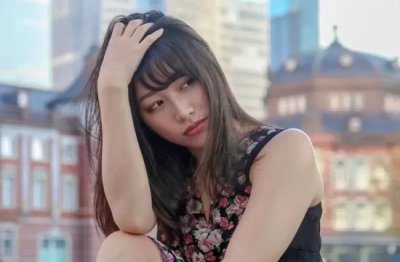 ​作品超过1000部的暗黑界“哲学家”为了帮助世人才出道的女神-春原未来