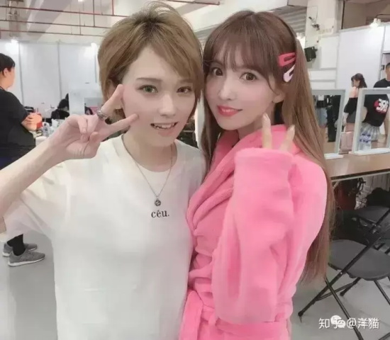与众不同的女孩椎名空美图分享，les标签流量王者！