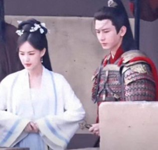 ​原创她该不会是真的想让自己C位出道吧？