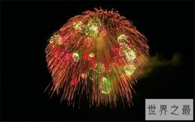 ​世界上最大的烟花，四尺玉重量竟高达920斤！