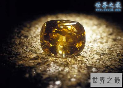 ​世界上最大的钻石，金禧钻石(545.67克拉)