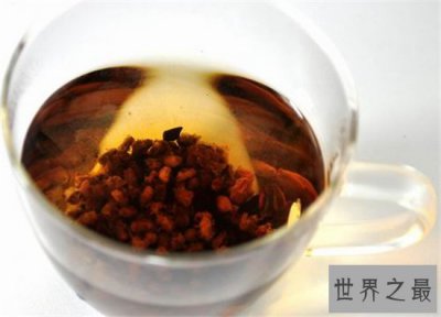 ​决明子泡水喝的功效，对减肥人士非常好用