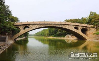 ​赵州桥是哪个人设计修建的，是哪个朝代修建的呢？