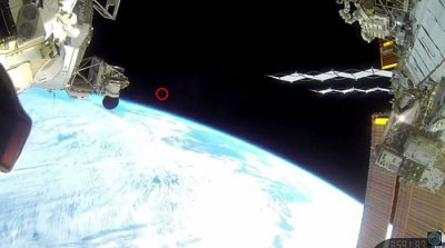​NASA掩盖UFO存在的证据？不明飞行物飞过国际空间站时被拍到后视频被中断