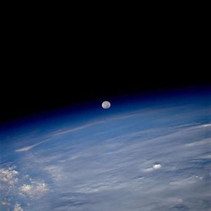 ​太空的边缘究竟在哪里？