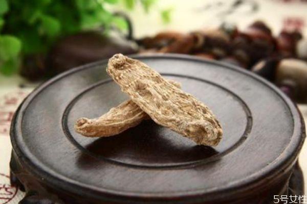 天麻可以泡酒吗 泡酒可以用天麻吗 天麻可以泡酒吗 泡酒可以用天麻吗