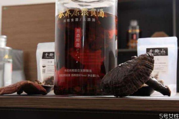 天麻可以泡酒吗 泡酒可以用天麻吗 天麻可以泡酒吗 泡酒可以用天麻吗