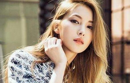 一句谎话惹女朋友生气了怎么哄