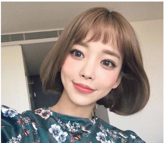 生活最新流行的可爱短发发型  10