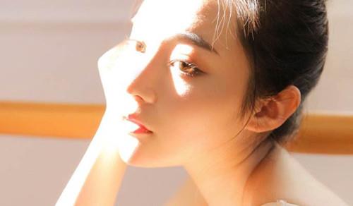 怎样跟女生聊天？和女生聊天话题不断方法