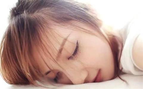女朋友很作怎么办？ 恋爱中的女生为什么那么作
