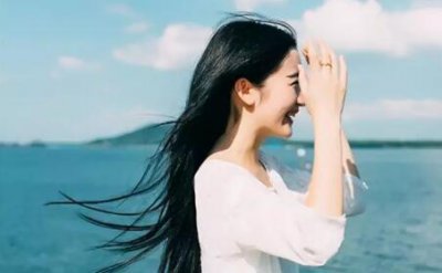 ​怎么追摩羯座女生？你需要让她崇拜你