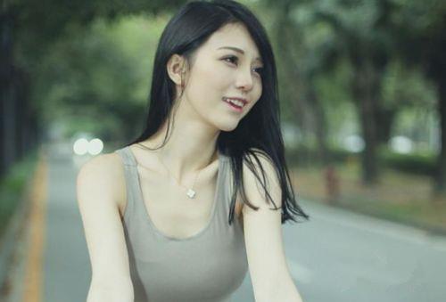 聊天时女生对你忽冷忽热是什么原因？该如何逆转？