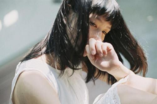 在喜欢的女孩面前太自卑怎么办