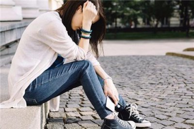 ​追女生一个月算久吗，追女的一个月了是不是该冷冷她了