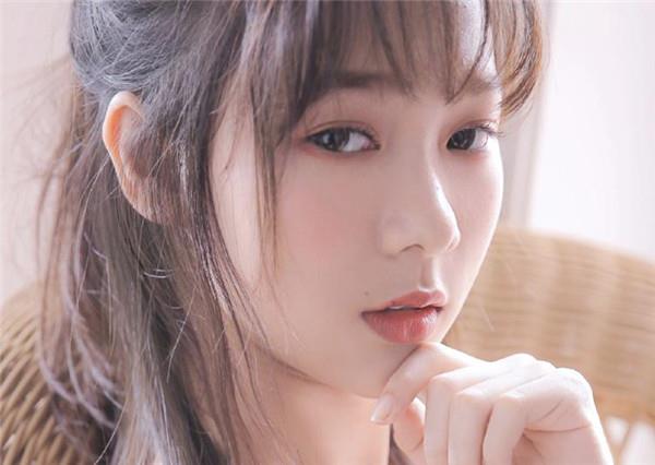 将自己与女友划入同一阵营