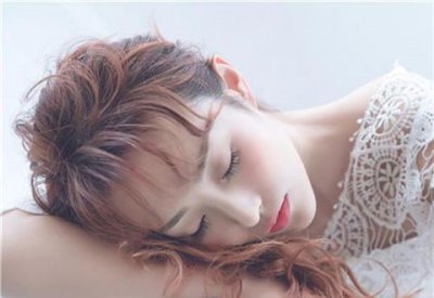 ​暧昧期怎么确定关系？先明确女生的态度