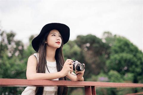情侣吵架后女友离开，如何处理？