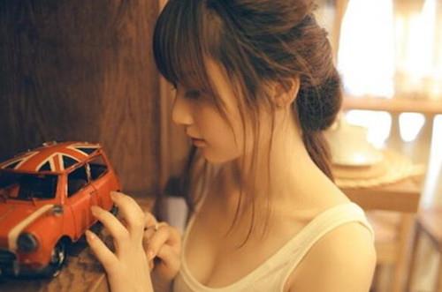 和女生聊天升高关系的正确方式