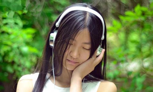 女生说谢谢怎么幽默回复她呢