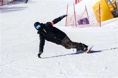 ​如何控制跟女生聊天的紧张和拘促？丨聊天宝典