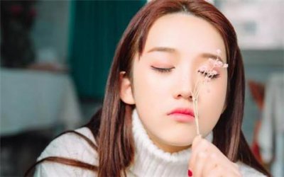 ​内向的女生怎么追？主动起来你们间才有故事