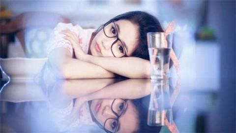 跟女人聊天的幽默段子4