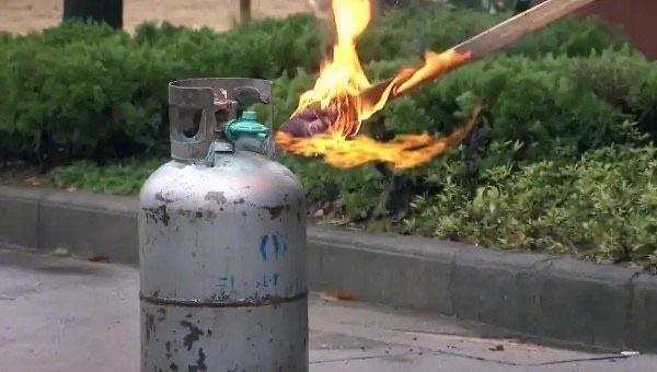 生活煤气罐着火先灭火还是先关阀门，煤气罐使用注意事项  3