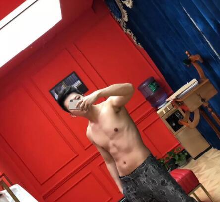 聊聊我同学的黑料，泡妞教父往事