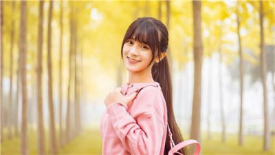 ​女朋友生气了小哥哥会怎么哄她