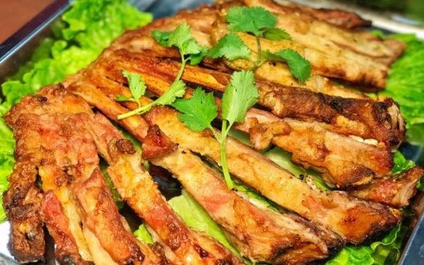 生活自己烤全羊怎么烤 烤全羊的做法与用料秘方与配料  2