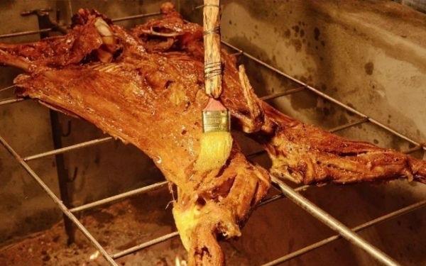 生活自己烤全羊怎么烤 烤全羊的做法与用料秘方与配料  3