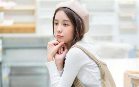 夸女生漂亮的高情商话,三招走进她内心