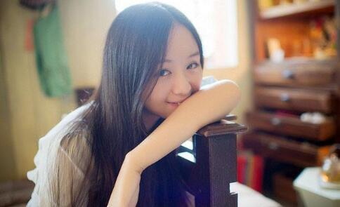 女生喜欢你的暗示行为二