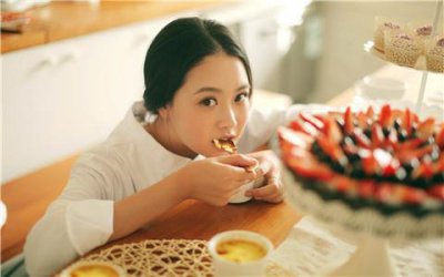 ​怎么安慰姨妈痛的女友 女友姨妈期脾气暴躁怎么办