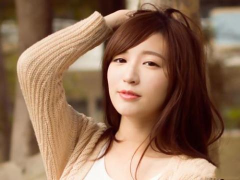 初次加微信怎么聊天才能让女生感兴趣1