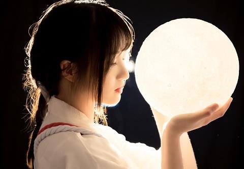 和女孩子约会牵手技巧，升级关系必看2