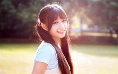 ​女生哭了怎么安慰，怎么哄她开心