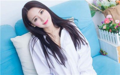 ​在处理女朋友情绪时，应该采取哪些策略？