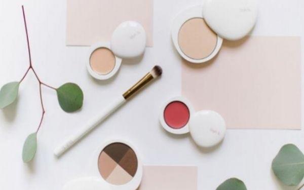 生活坐飞机化妆品不能超过多少毫升 坐飞机可以带多少化妆品  1