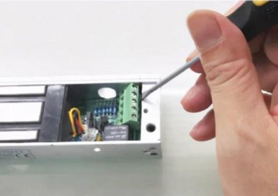 ​磁力锁吸力不足怎么办？门禁吸力不够什么原因