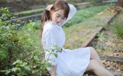 ​女人这么暗示你，你还不表白就太傻了